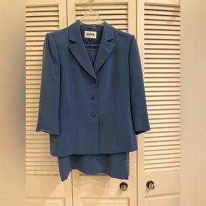 Ladies Kasper Suit